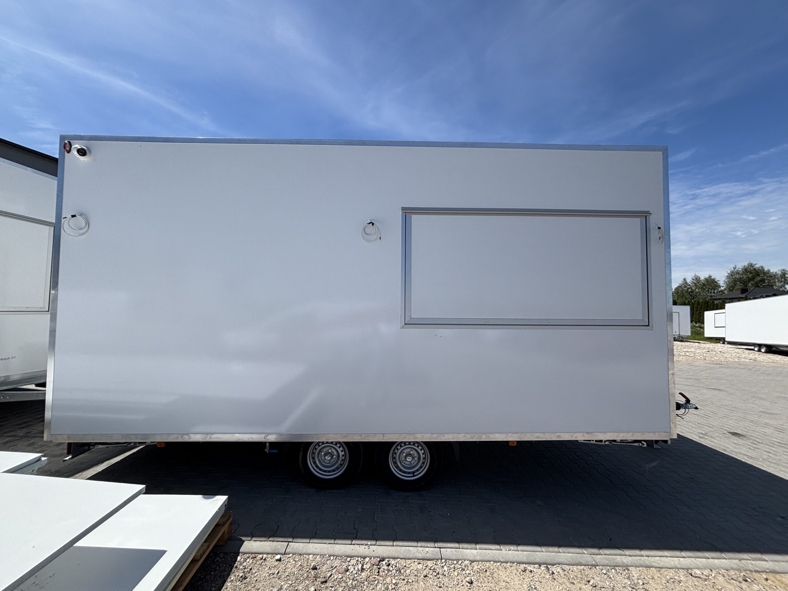 Mandoria Burger Trailer