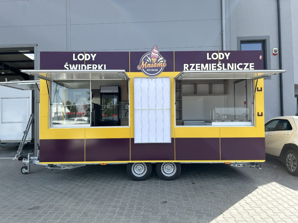 Mniami Ice Cream Trailer