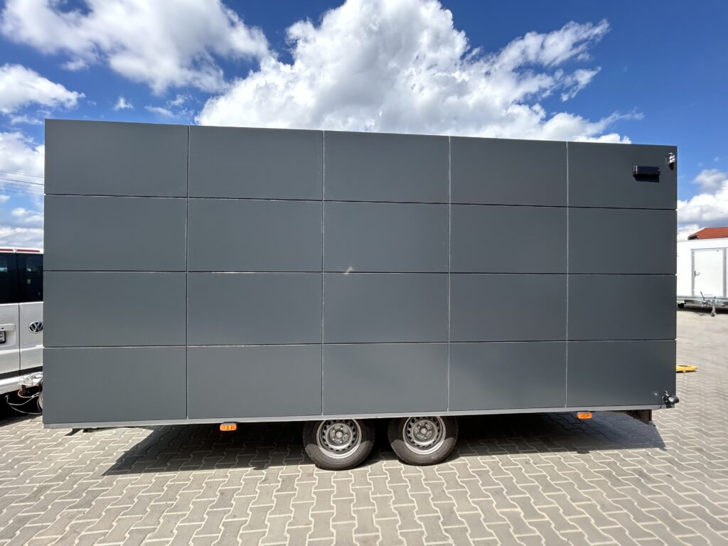 Custom made movie trailer