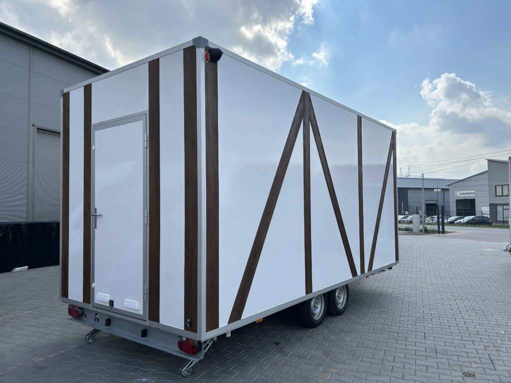 Castle Trailer